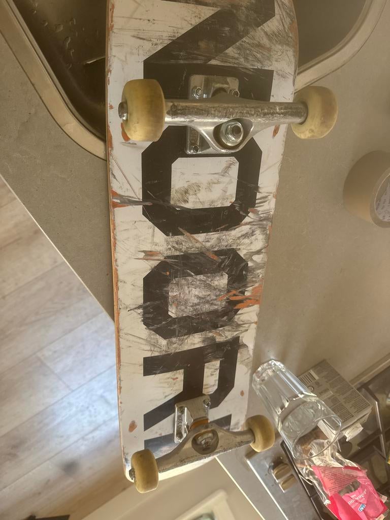 Skateboard met Independent trucks en Amsterdam wielen, Sport en Fitness, Skateboarden, Ophalen of Verzenden, Gebruikt, Skateboard
