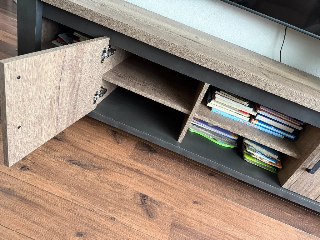 TV-meubel in zeer goede staat 190cm, Ophalen, 150 tot 200 cm, Zo goed als nieuw, Minder dan 100 cm