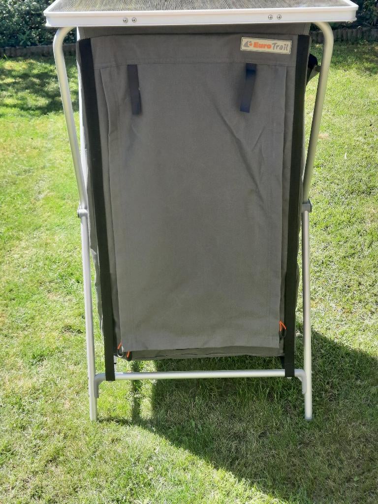 Euro-Trail voortent meubel., Ophalen, Zo goed als nieuw, Campingkast