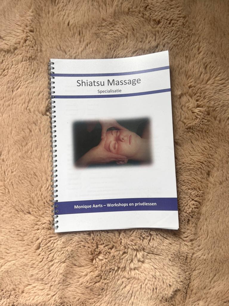 Monique aarts shiatsu massage, Ophalen of Verzenden, Beta, Gelezen
