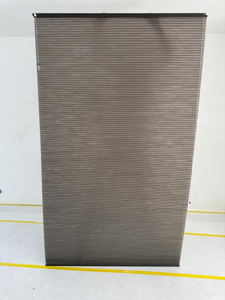 2x 131cm Luxaflex plisse gordijnen top down bottom up, Ophalen, Gebruikt, 100 tot 150 cm, Bruin