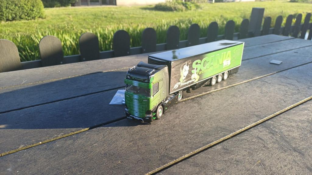 Tekno Scania trekker met koeloplegger, Ophalen of Verzenden, Zo goed als nieuw, Bus of Vrachtwagen, Tekno