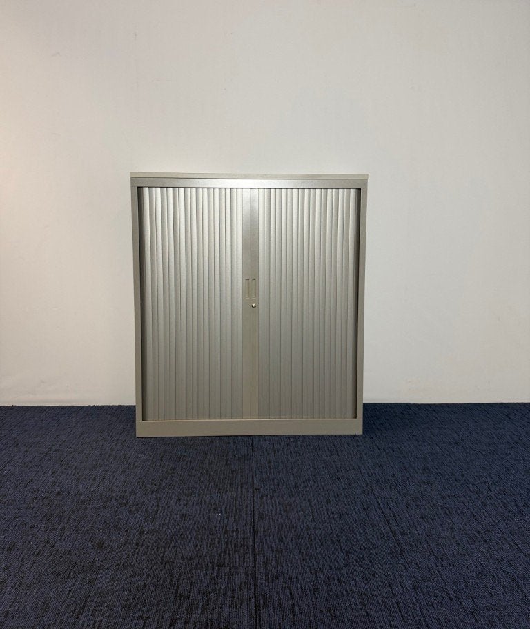 4 x Roldeurkast Markant, aluminium, H 138 x B 120 x D 42 cm., Ophalen, Gebruikt