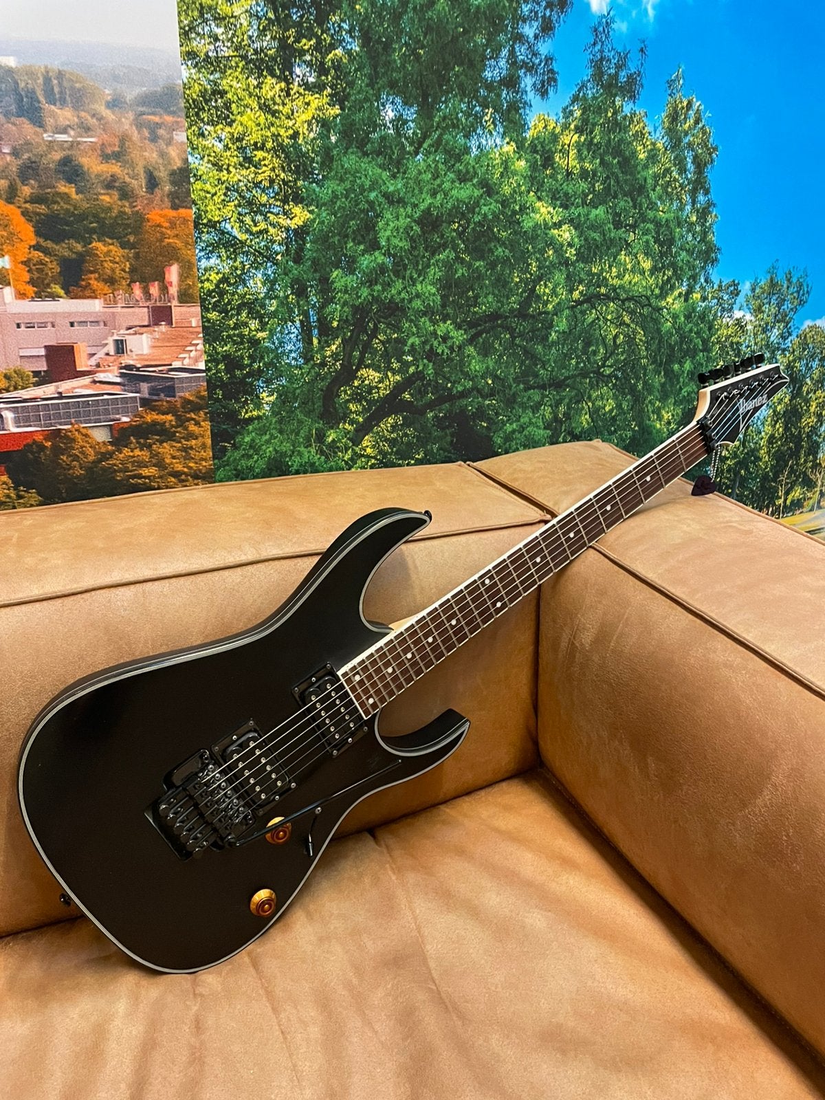 Ibanez RG320EXZ Elektrische Gitaar – Uitstekende Staat, Muziek en Instrumenten, Ophalen, Zo goed als nieuw