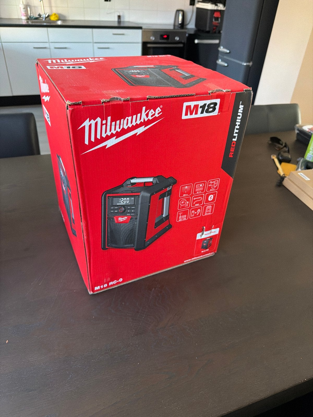 Milwaukee M18 RC-0 Radio/Oplader - Nieuw in doos