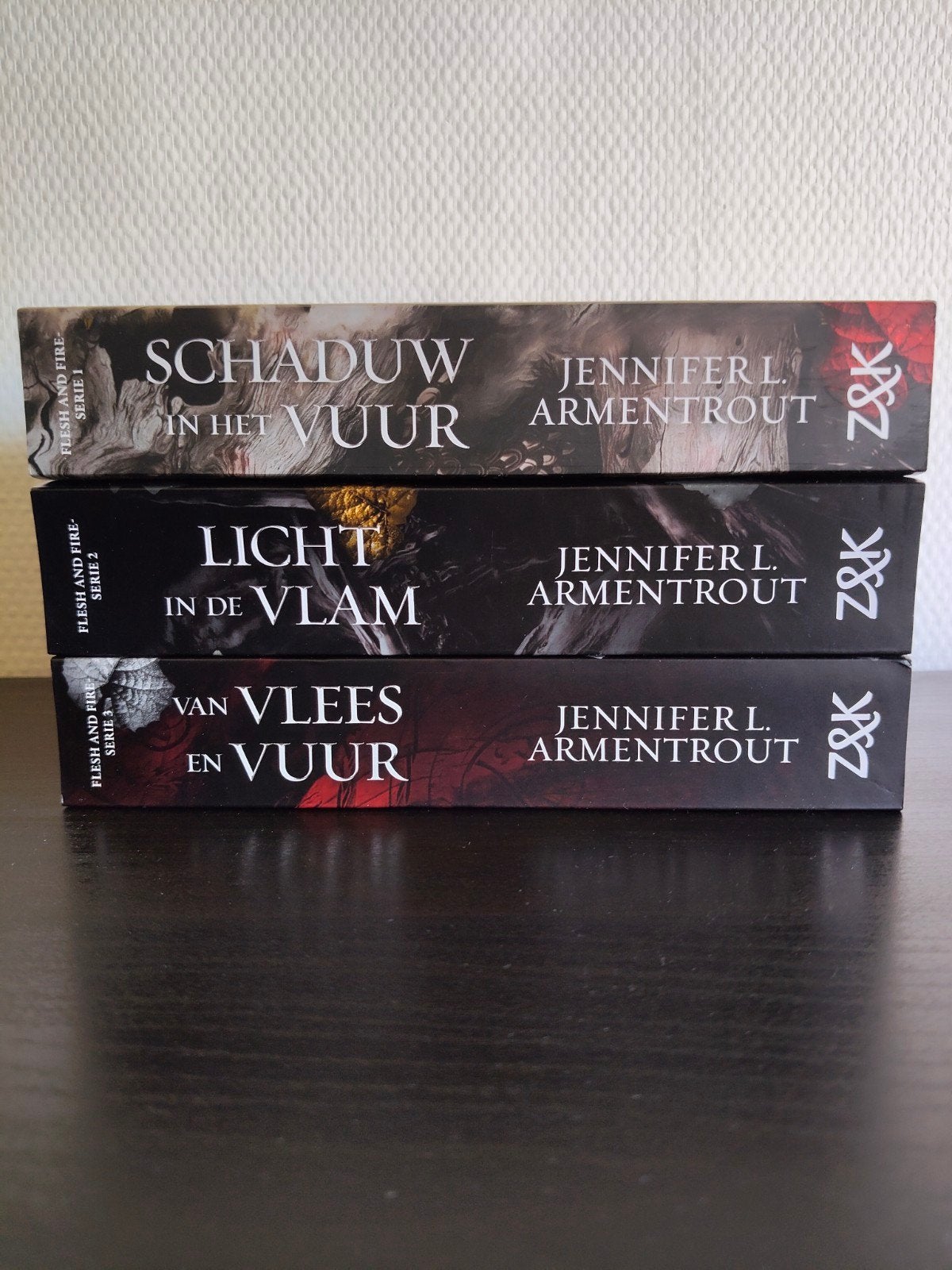 Flesh and Fire Serie 1-3 Limited Edition - Nieuw, Boeken, Fantasy, Ophalen of Verzenden, Nieuw, Jennifer L. Armentrout