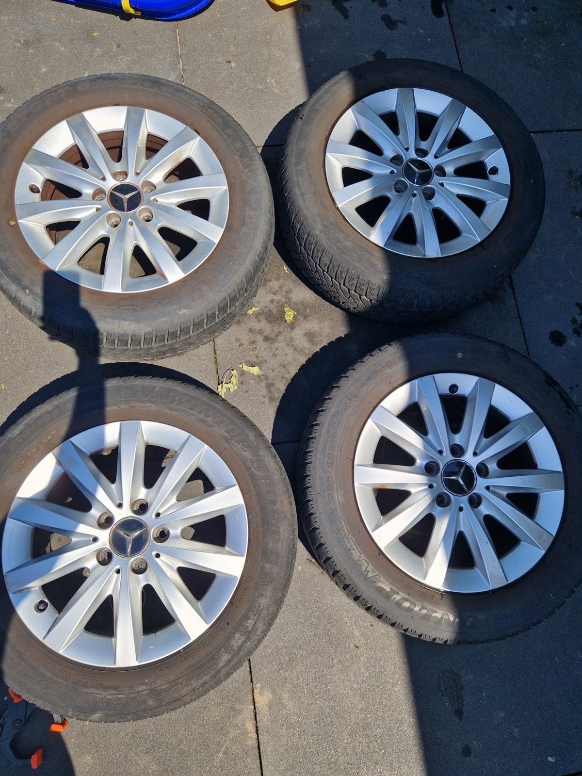 Originele Mercedes B180 (2012) velgen met winterbanden, Auto-onderdelen, Ophalen, Gebruikt, 16 inch, Banden en Velgen