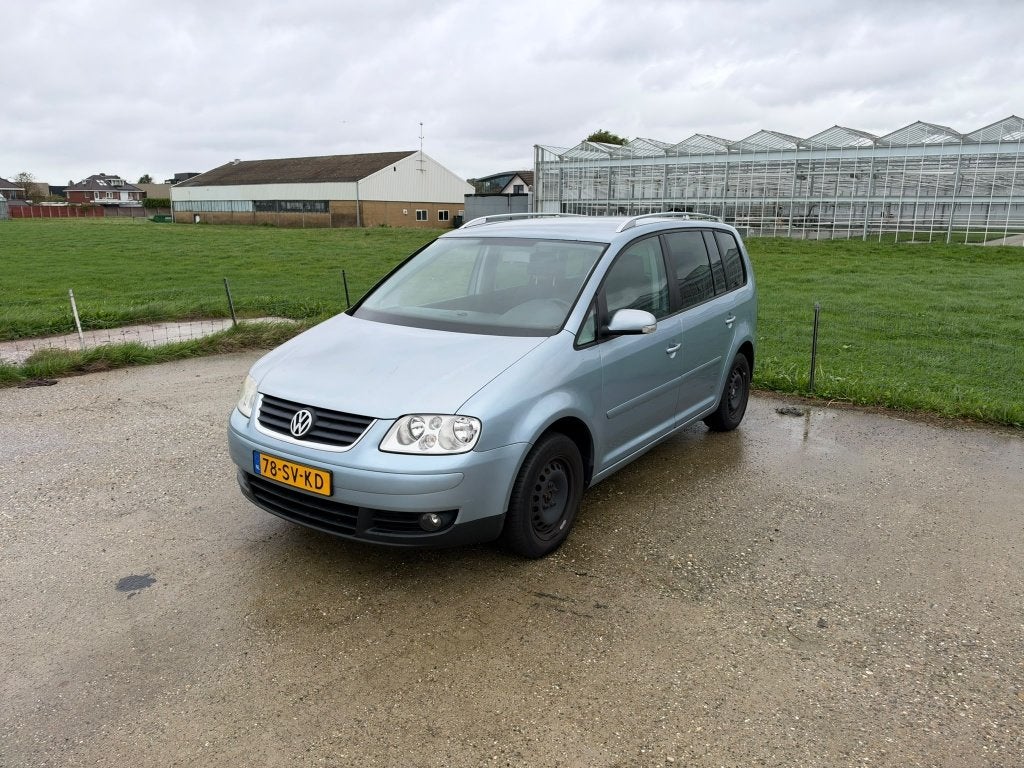 VOLKSWAGEN Touran 2.0 110KW Highline heeft motor schade, Auto diversen, Overige carrosserieën, 1984 cc, Benzine, Volkswagen