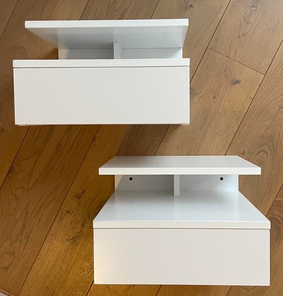 2x Bendt Hangend nachtkastje 'Cecilie' met lade, kleur wit, Huis en Inrichting, Slaapkamer | Nachtkastjes, Gebruikt, Minder dan 55 cm