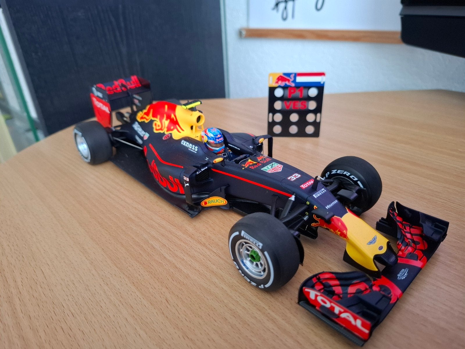 Max Verstappen Red Bull RB12 2016 Spanje GP Spark 1:18, Ophalen of Verzenden, Zo goed als nieuw, Auto, Overige merken