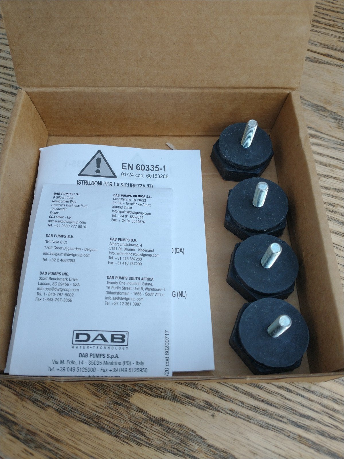 Nieuwe rubberen pootjes voor DAB pomp., Ophalen of Verzenden, Nieuw