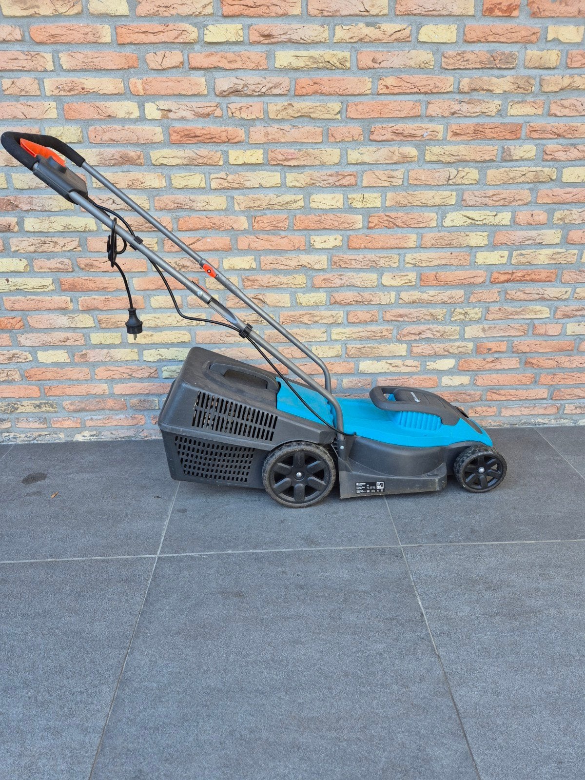 gardena gazonmaaier, Tuin en Terras, Ophalen, Cirkelmaaier, Elektrische grasmaaier, Zo goed als nieuw