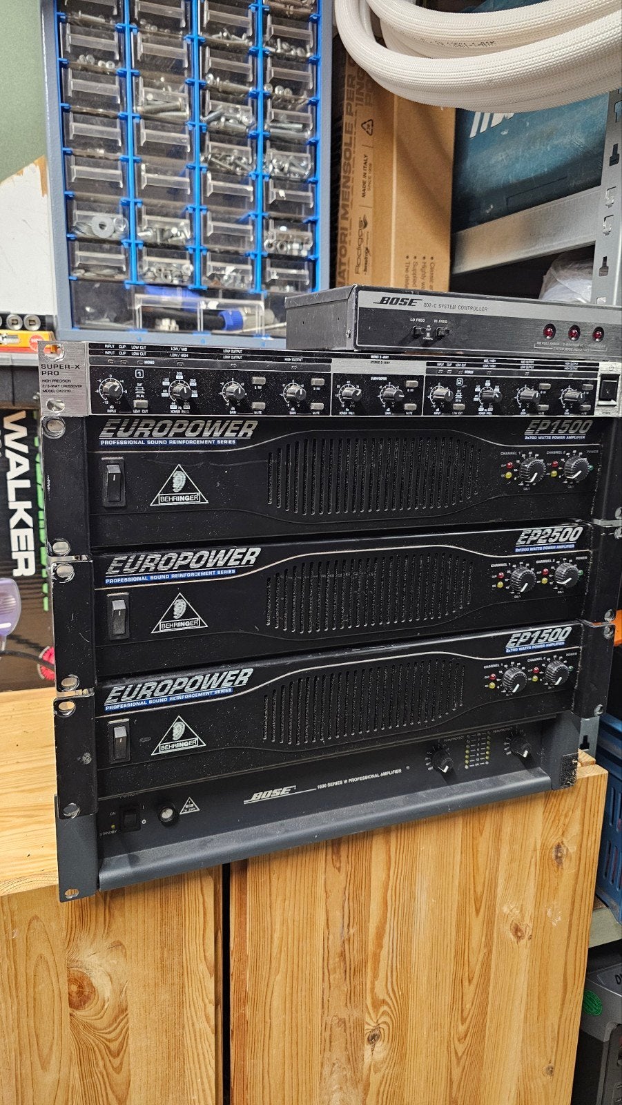 Bose 1600VI & Behringer EP2500 & EP1500 versterkers, Overige merken, Ophalen of Verzenden, 120 watt of meer, Gebruikt