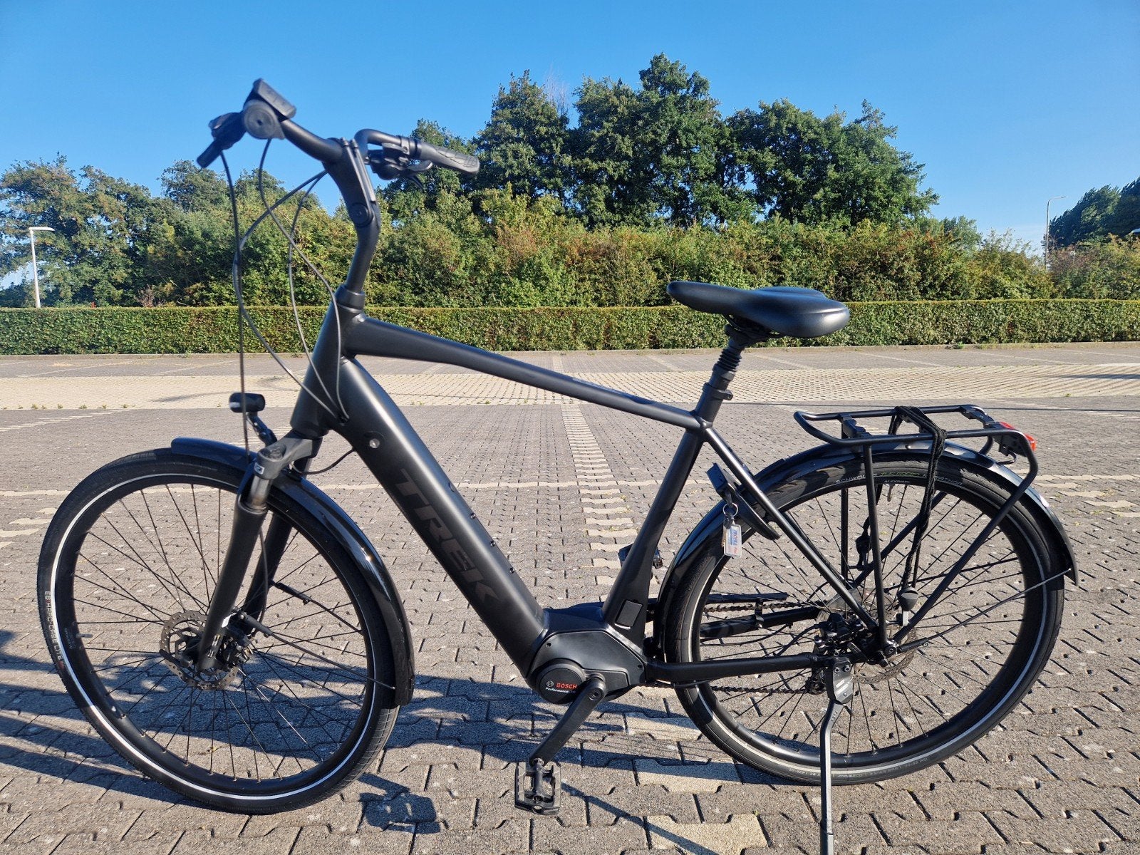 ELEKTRISCHE FIETS TREK DISTRICT +6(PERFORMANCE BOSCH MOTOR), Minder dan 10 versnellingen, Zo goed als nieuw, 53 tot 57 cm, Ophalen