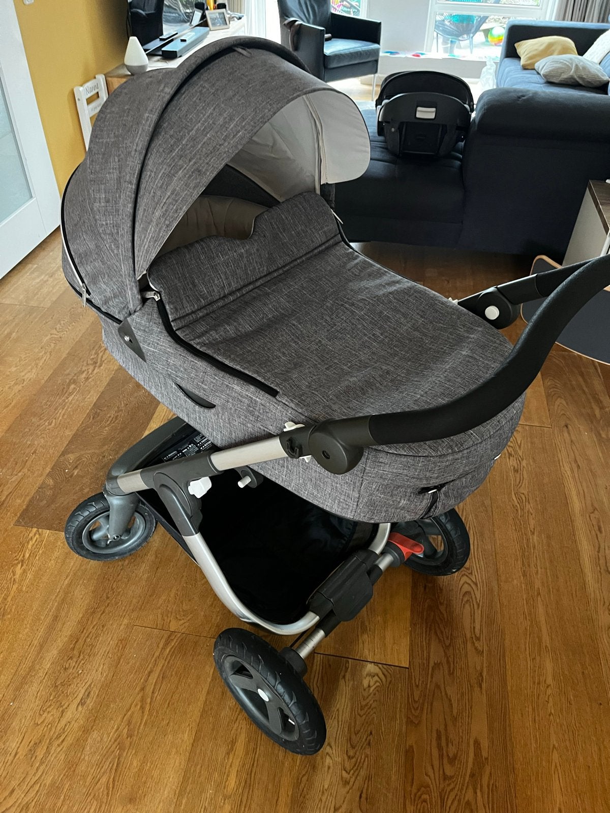 Stokke Trailz kinderwagen met reiswieg en zitje, Kinderen en Baby's, Gebruikt, Luchtbanden, Combiwagen, Ophalen