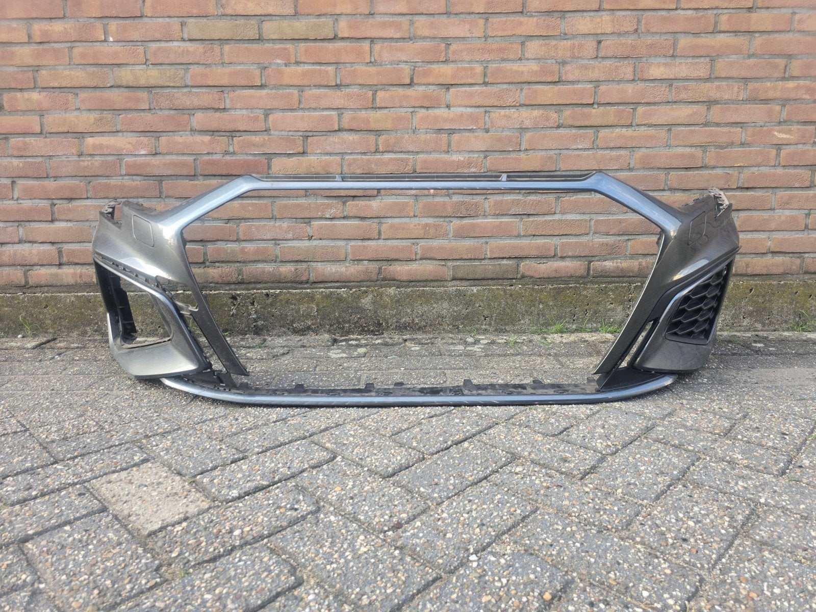 Voorbumper 6x pdc kls Audi A3 8Y S-line bj 2021-2024, Auto-onderdelen, Carrosserie en Plaatwerk, Audi, Gebruikt, Voor, Bumper