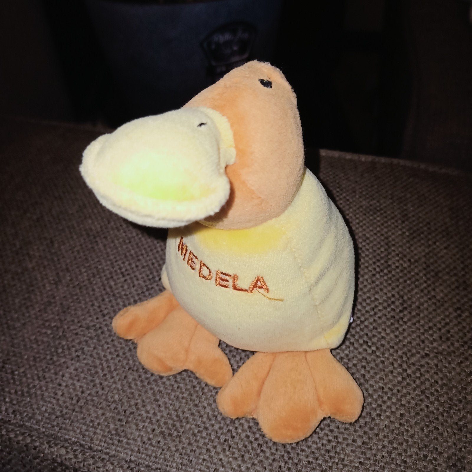 Resinew, geel oranje eend, medela., Overige merken, Geel, Wasbaar, Ophalen of Verzenden