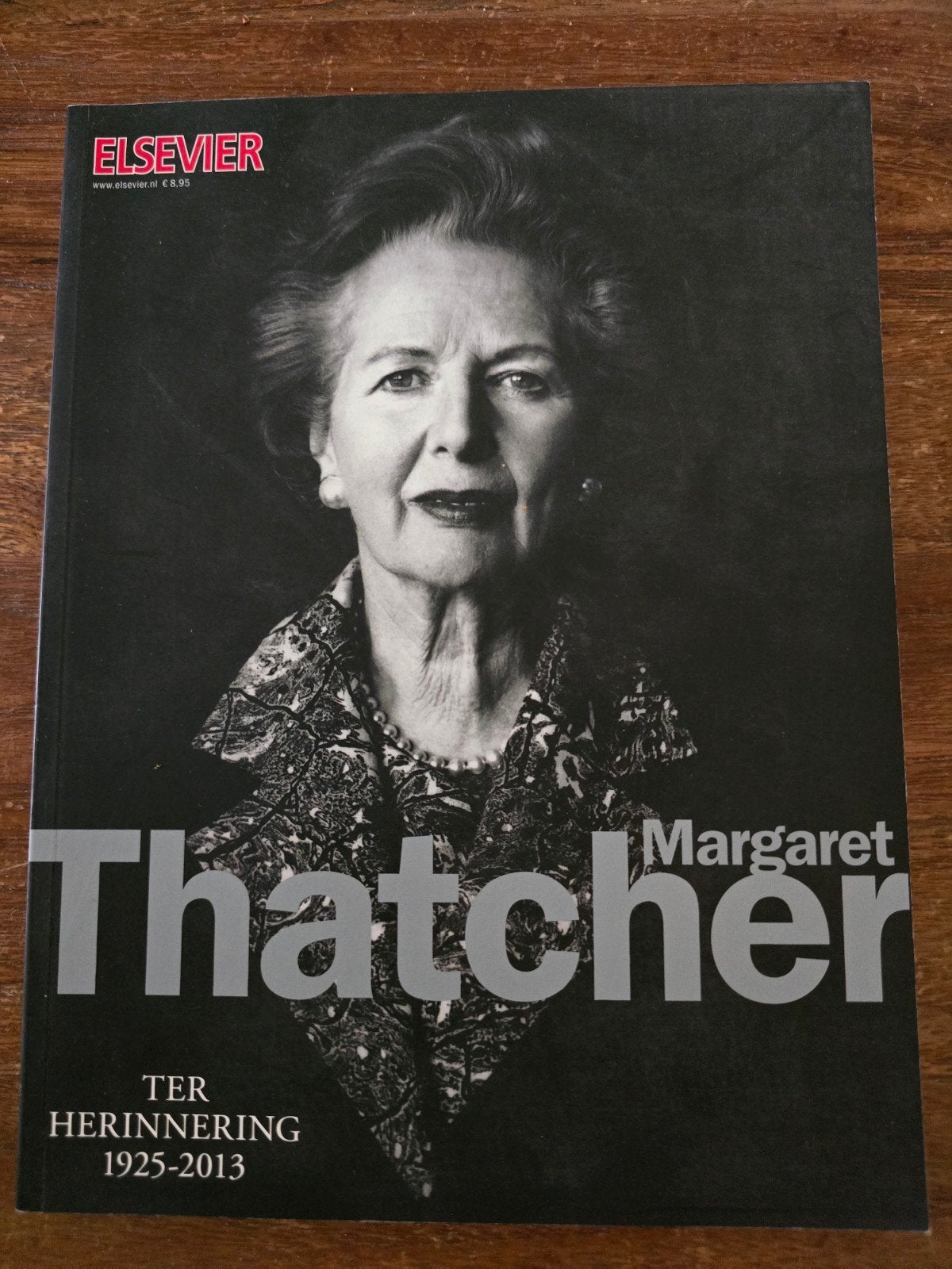 Margaret Thatcher Ter Herinnering 1925-2013 Elsevier, Boeken, Ophalen of Verzenden, Zo goed als nieuw, Elsevier (uitgever), Politiek