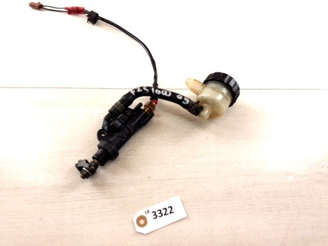 FZS1000 2006 - 2009 Yamaha Rempomp D1-46188