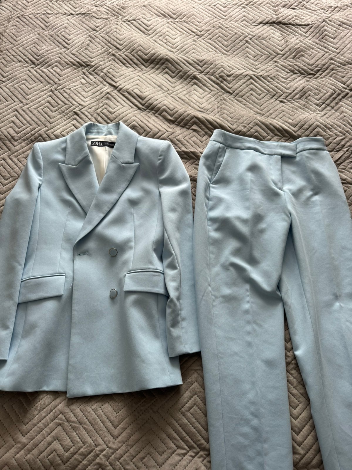 Zara lichtblauwe blazer en pantalon set (XS), Blauw, Ophalen of Verzenden, Zo goed als nieuw, Maat 36 (S)