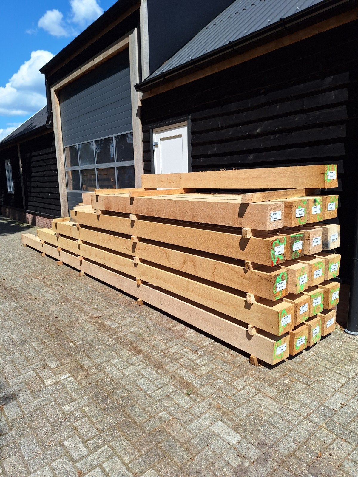 Eiken palen 200x200mm uit voorraad leverbaar, 1e keus Eiken!, Doe-het-zelf en Verbouw, Ophalen, Eiken, Nieuw, Balk