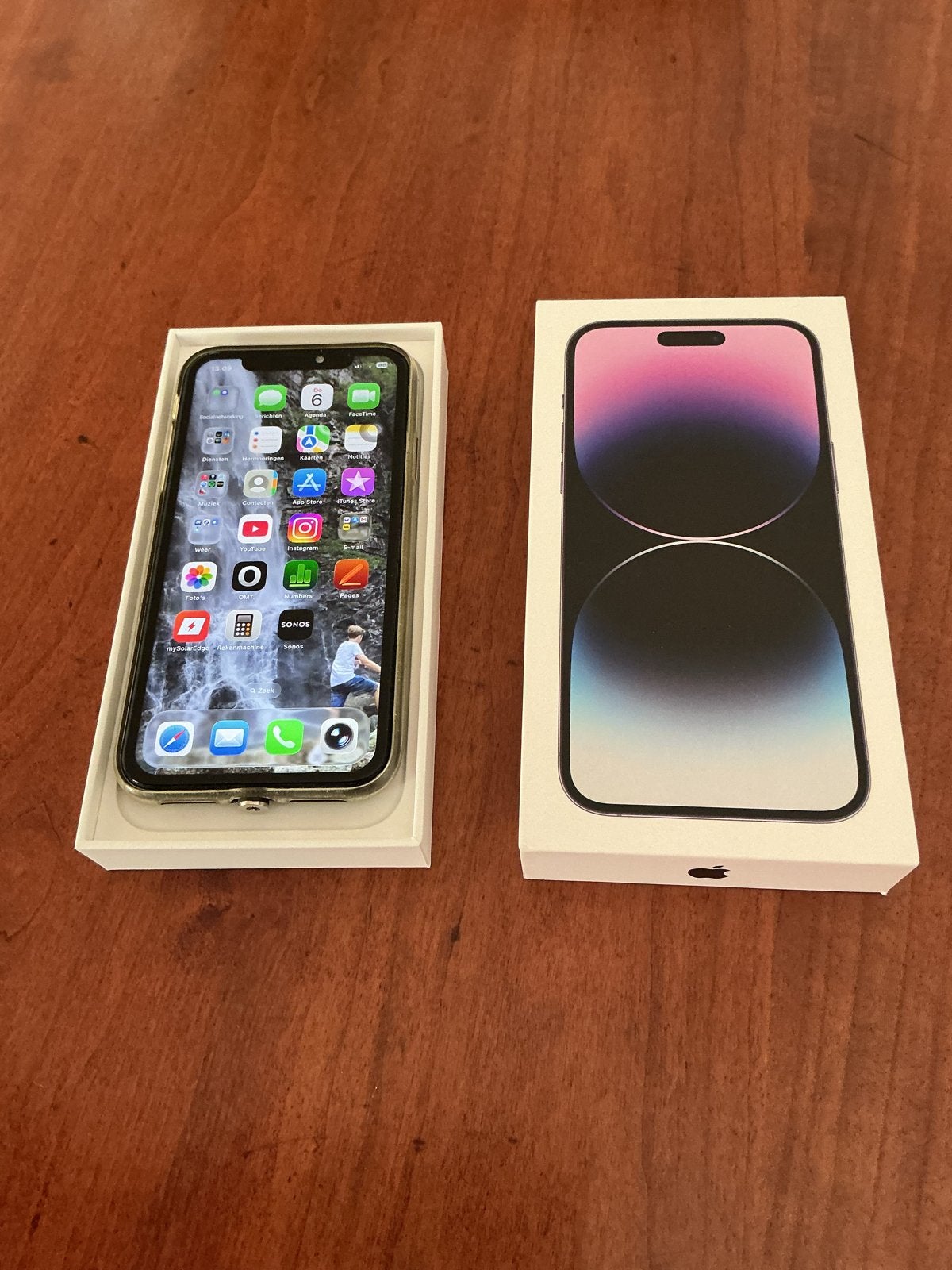 Apple iPhone 11 Zwart - 64GB, Gebruikt, Zwart, 64 GB, Zonder simlock