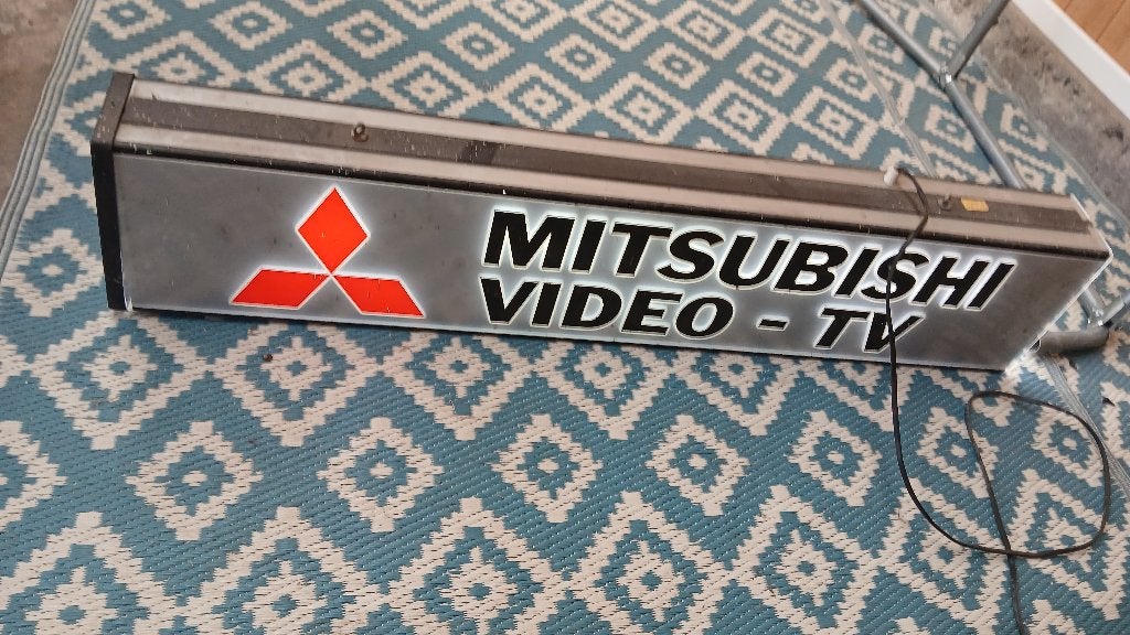 Lichtbak mitsubishi video - tv, Ophalen, Gebruikt