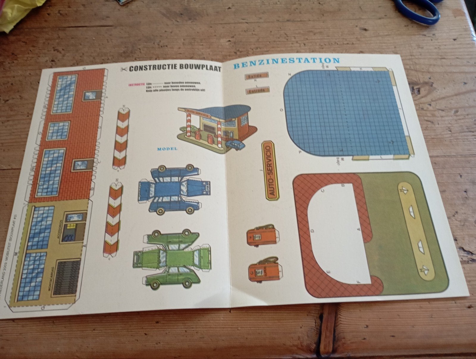 Vintage Benzine station Constructie Bouwplaat zgan, Ophalen of Verzenden, Zo goed als nieuw, Gebruiksvoorwerp