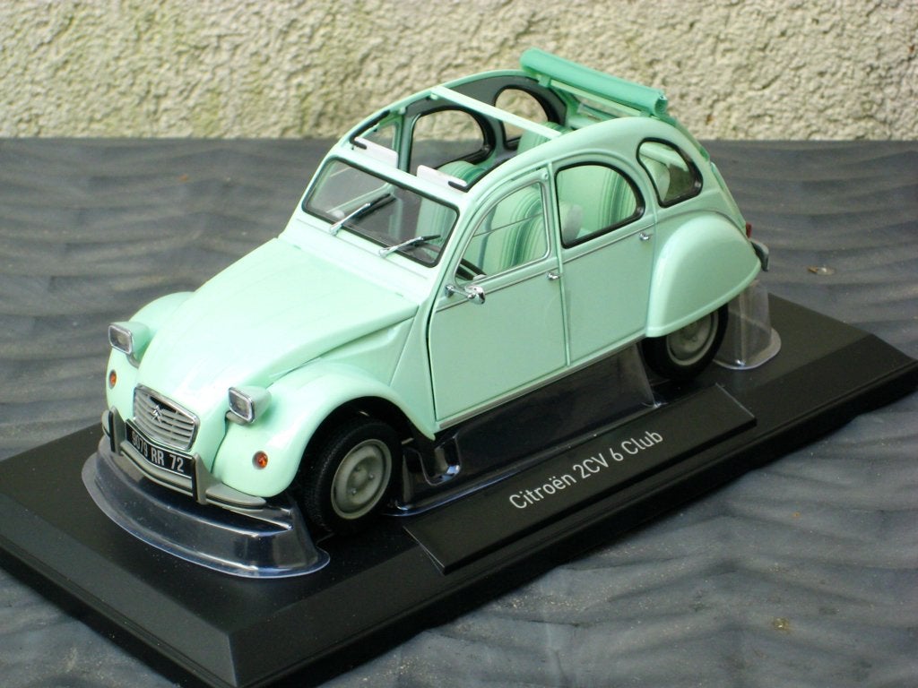 Citroen 2CV Club Jade groen Norev 1:18, Hobby en Vrije tijd, Ophalen of Verzenden, Nieuw, Auto, Norev