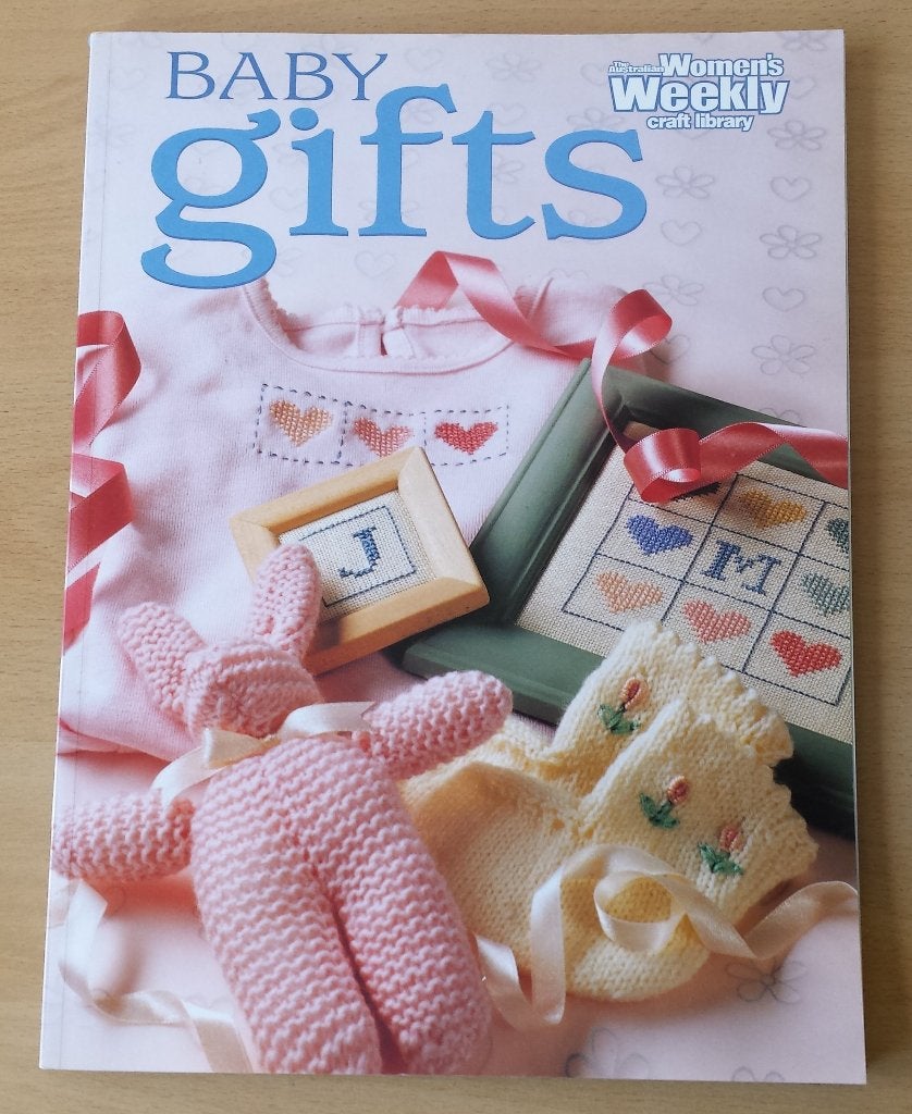 Baby Gifts - Women's Weekly - 2001, Ophalen of Verzenden, Gelezen, Borduren en Naaien