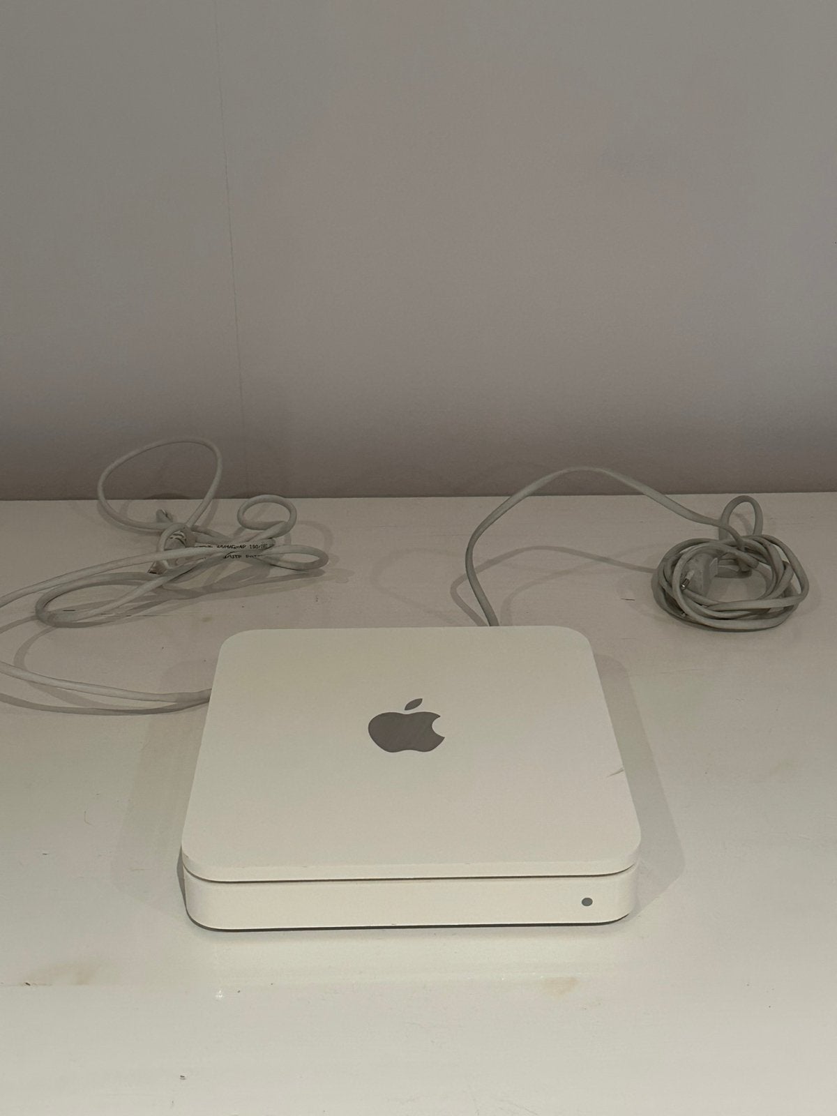 Apple Time Capsule A1409 , 2TB , in goede staat, Computers en Software, Ophalen, Zo goed als nieuw, Router
