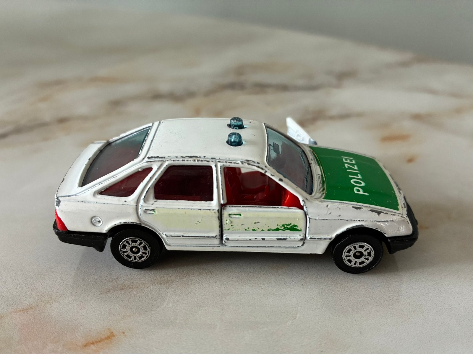Corgi Polizei Ford Sierra 2:3 Ghia Vintage modelauto, Verzamelen, Ophalen of Verzenden, Landmacht, Duitsland