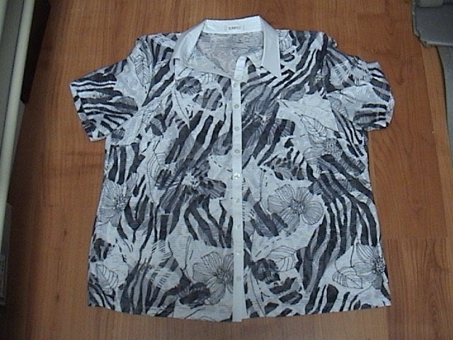 ERFO mooie zwart / grijs / witte blouse korte mouw maat 50, Erfo, Ophalen of Verzenden, Gedragen, Blouse of Tuniek