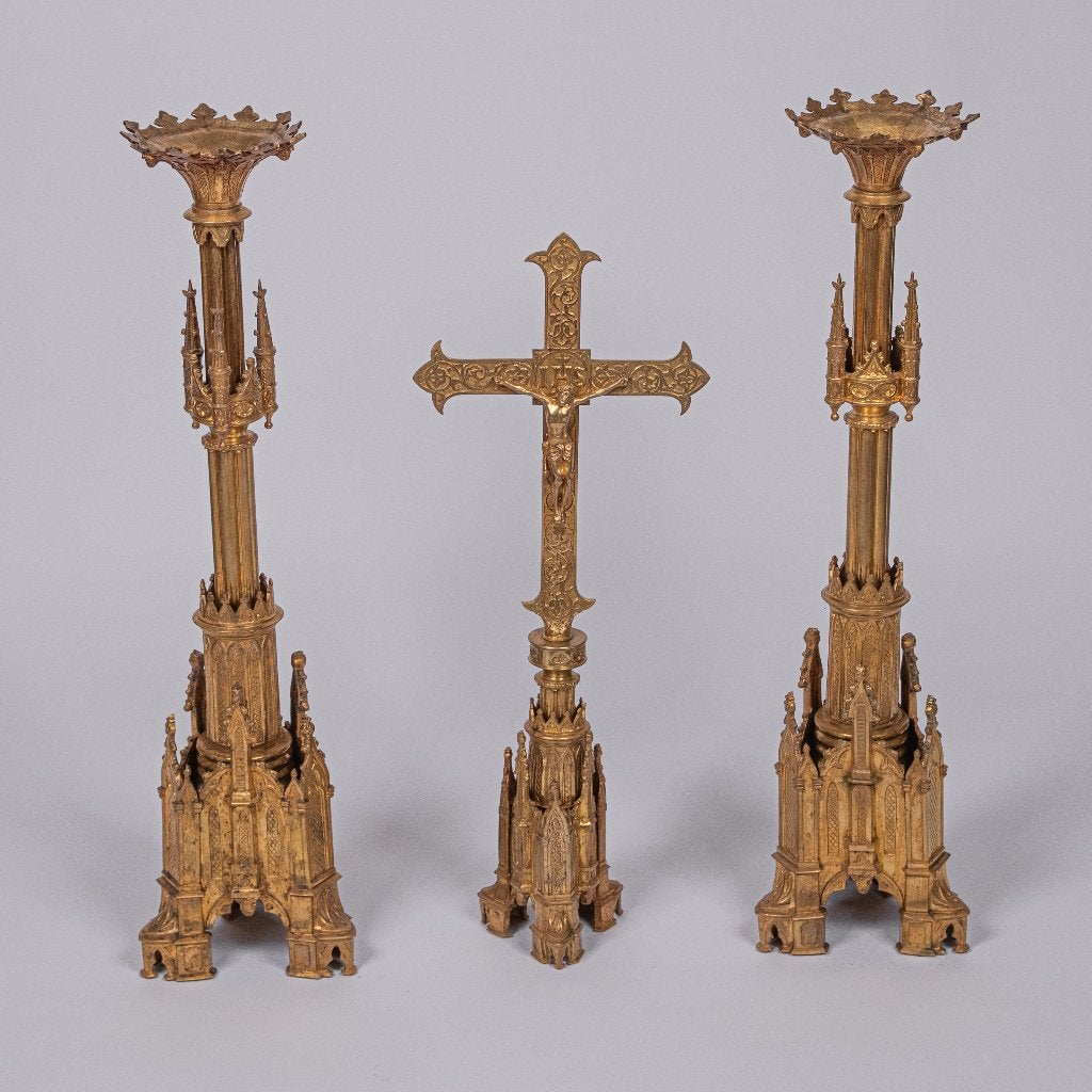 Kruis en kandelaren, neogotiek, brons verguld, Antiek en Kunst, Ophalen of Verzenden