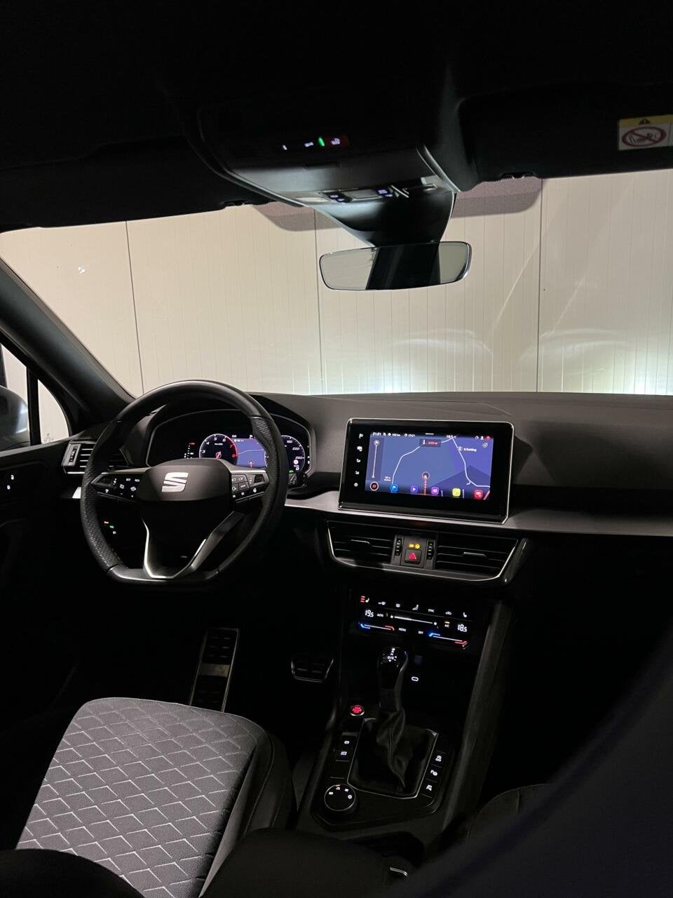 Seat Tarraco 1.5 TSI FR Virtual Sfeer Trekhaak 360 Camera, Euro 6, 4 cilinders, 150 pk, Zwart