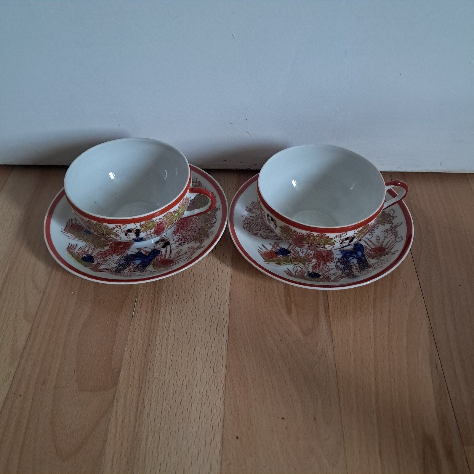 Twee Japanse kopjes met het lithofaan gezichtje, Antiek en Kunst, Ophalen of Verzenden