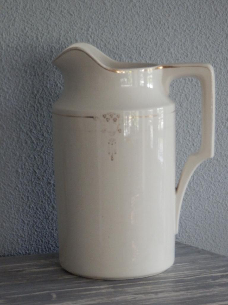 Mooie kan of vaas, Maestricht, Ophalen of Verzenden