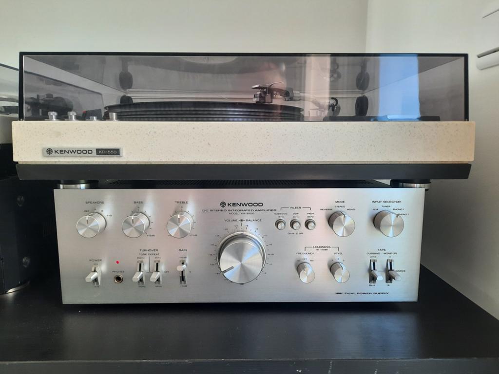 KENWOOD KD-550 platenspeler en Kenwood KA-8100 versterker., Ophalen, Gebruikt, Overige merken, Losse componenten