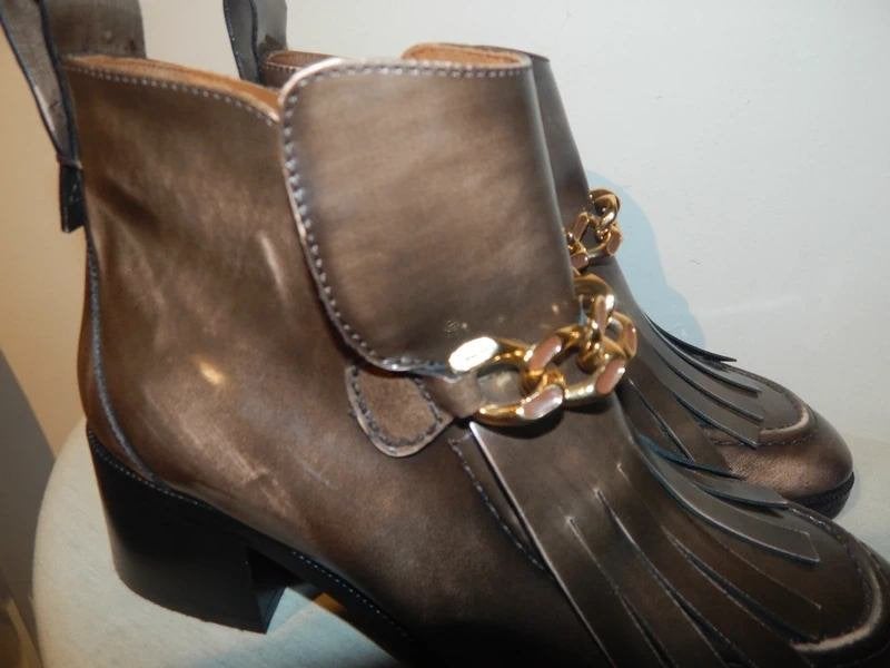 See by Chloe nieuwe laarzen ketting franje aparte tint 41, Overige kleuren, Verzenden, Lage of Enkellaarzen, Nieuw