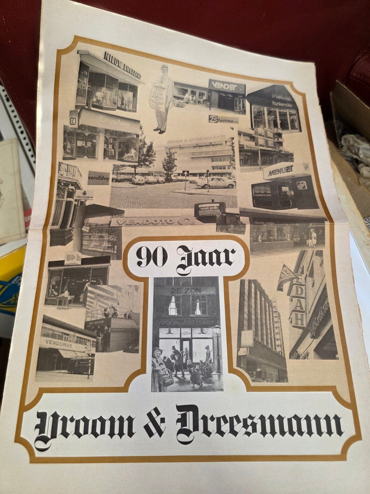 90 jaar Vroom en Dreesman jubileum krant, Ophalen of Verzenden