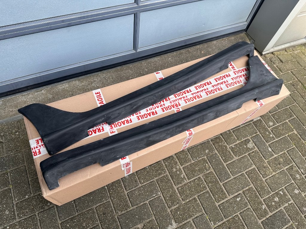 HKS Style FRP sideskirts skirts - Mazda Mx5 Mx-5 NA 89-97, Auto diversen, Ophalen of Verzenden