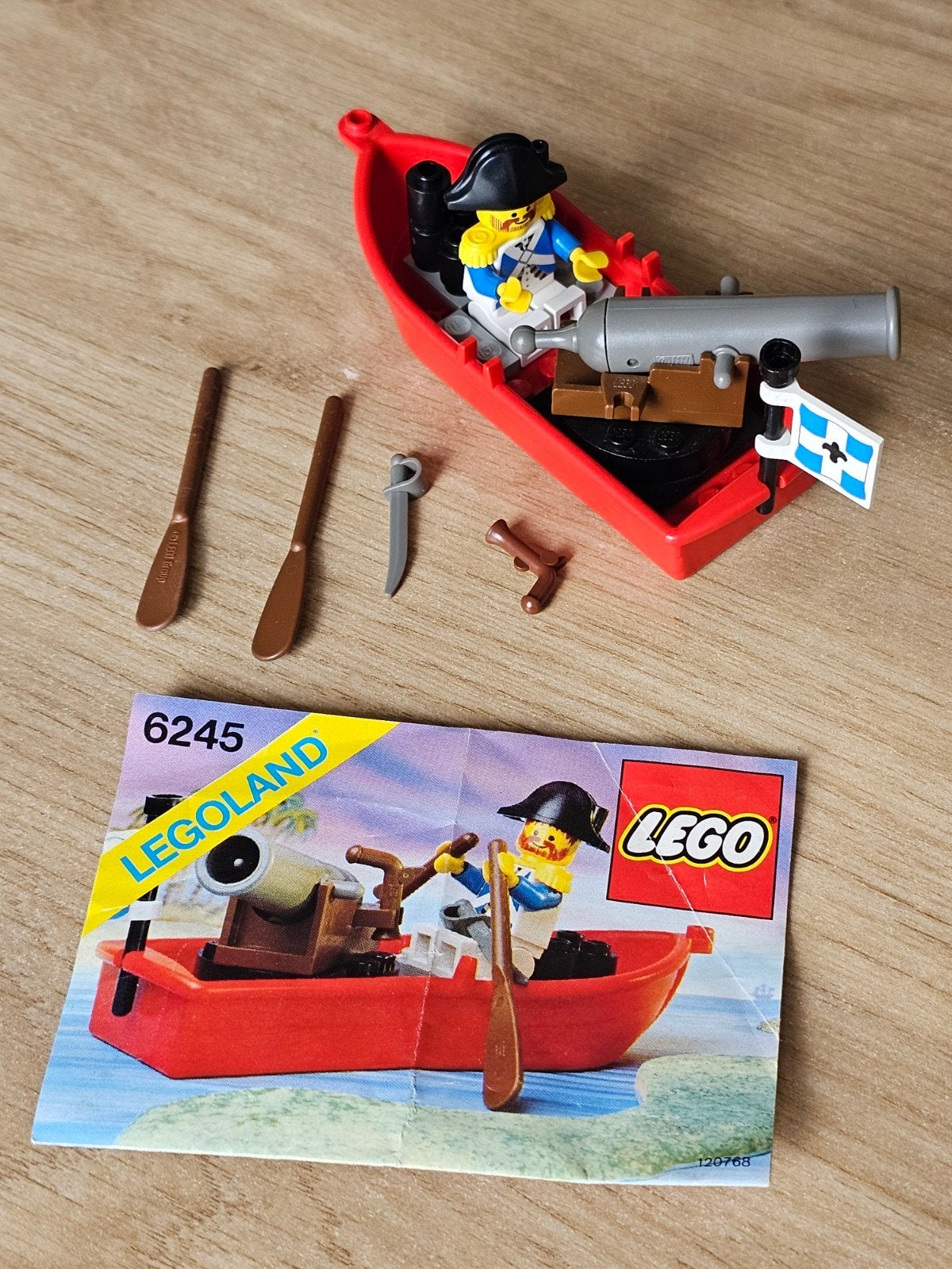 LEGO Pirates 6245 – Harbor Sentry – compleet met boekje, Ophalen of Verzenden, Gebruikt