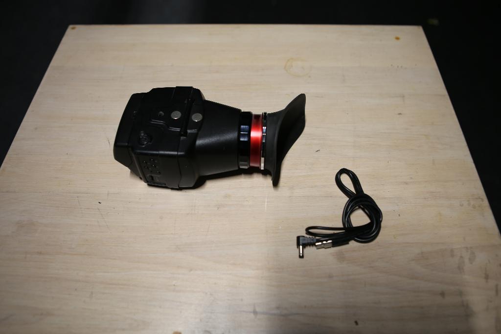 Alphatron High Definition 3G Electronic View Finder, Audio, Tv en Foto, Professionele Audio-, Tv- en Video-apparatuur, Zo goed als nieuw