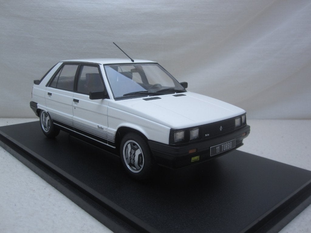 Renault 11 Turbo 1985 Wit  1:18 MCG, Ophalen of Verzenden, Nieuw, Auto, Overige merken