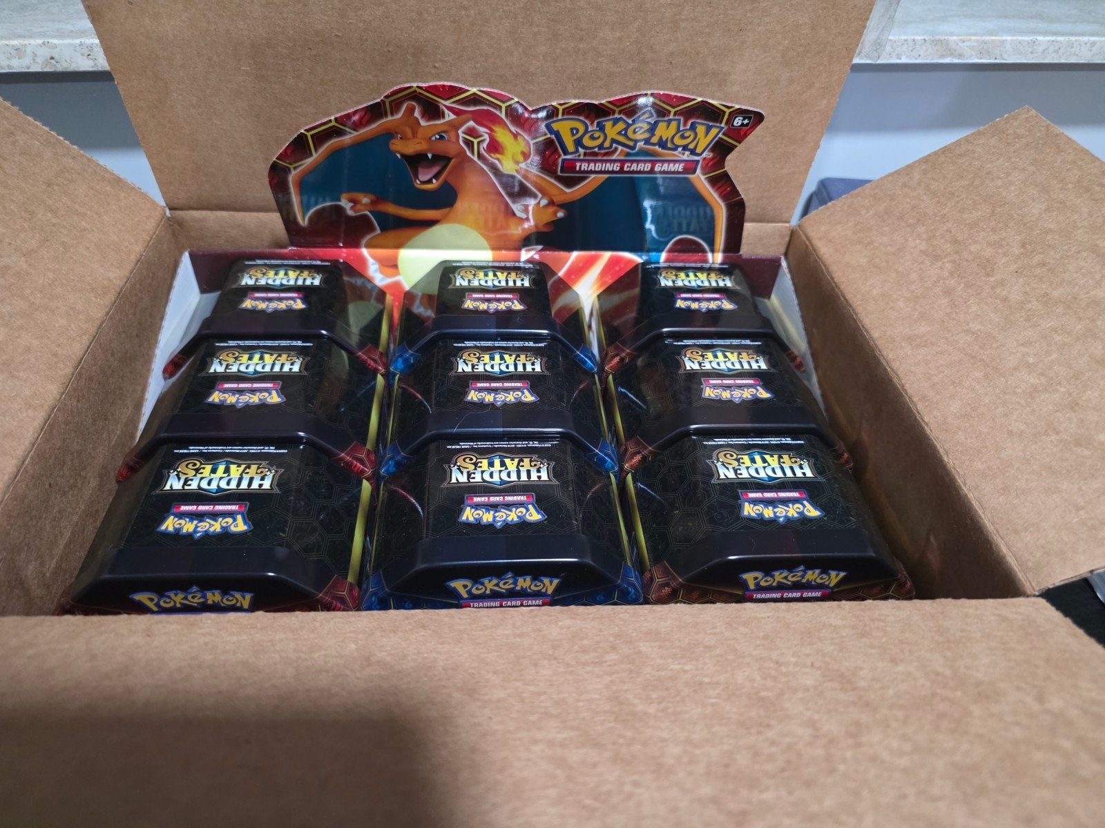 Pokémon Hidden Fates Tins - Charizard, Gyarados, Raichu, Ophalen of Verzenden, Nieuw, Booster, Foil