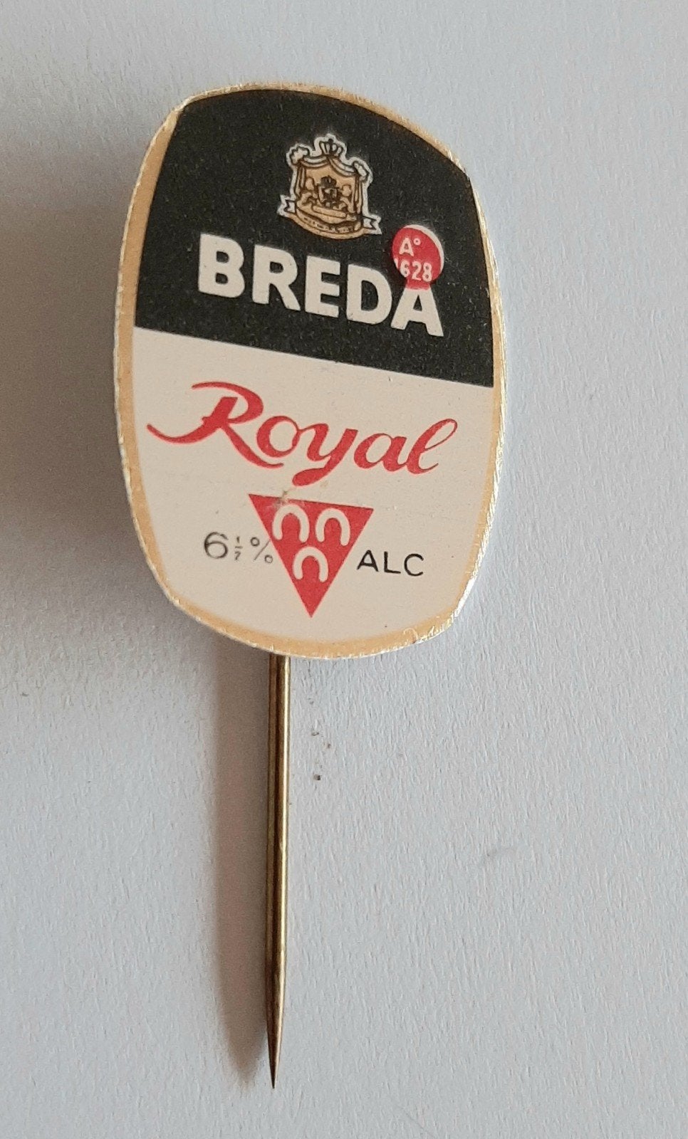 SPELDJE, BREDA "DRIE HOEFIJZERS" ROYAL BIER, Verzenden, Overige onderwerpen