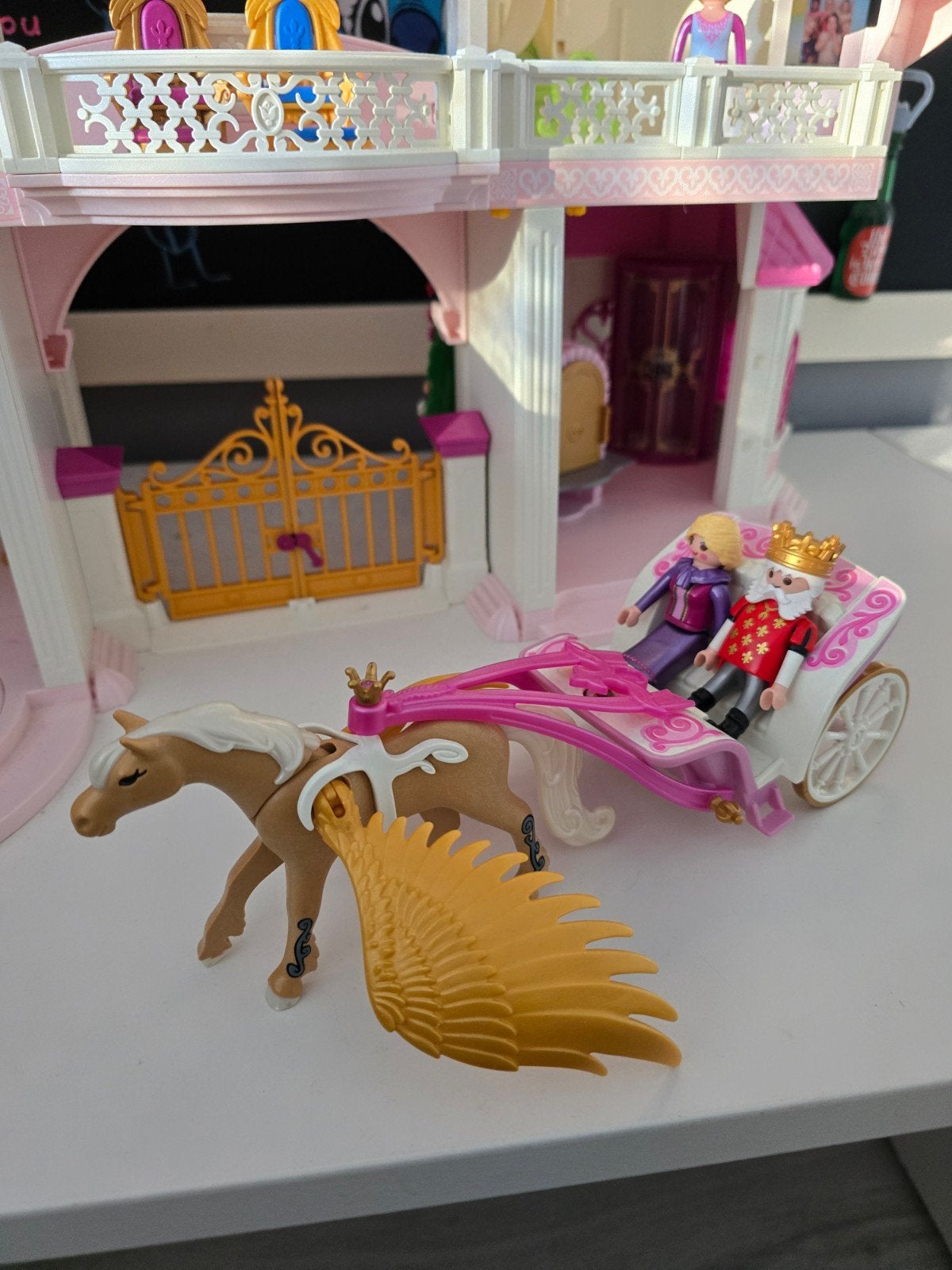 Foto 7 van playmobil kasteel 70447