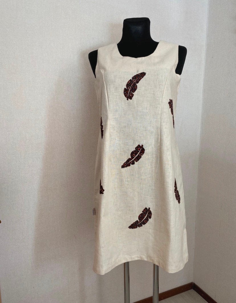 Prachtige Mitra Mulia jurk - maat L40), Maat 38/40 (M), Beige, Nieuw, Ophalen of Verzenden
