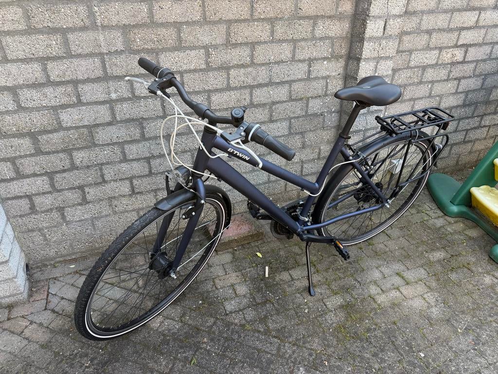 Btwin trekkingfiets met lage instap, Zo goed als nieuw, Ophalen, Overige merken, Minder dan 10 versnellingen