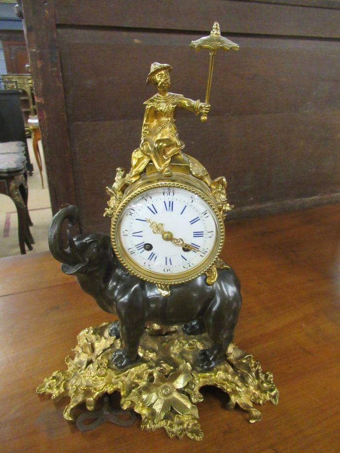 Oer 10371 ANTIEKE 19e eeuwse olifant pendule, hoogte 41 cm, Ophalen